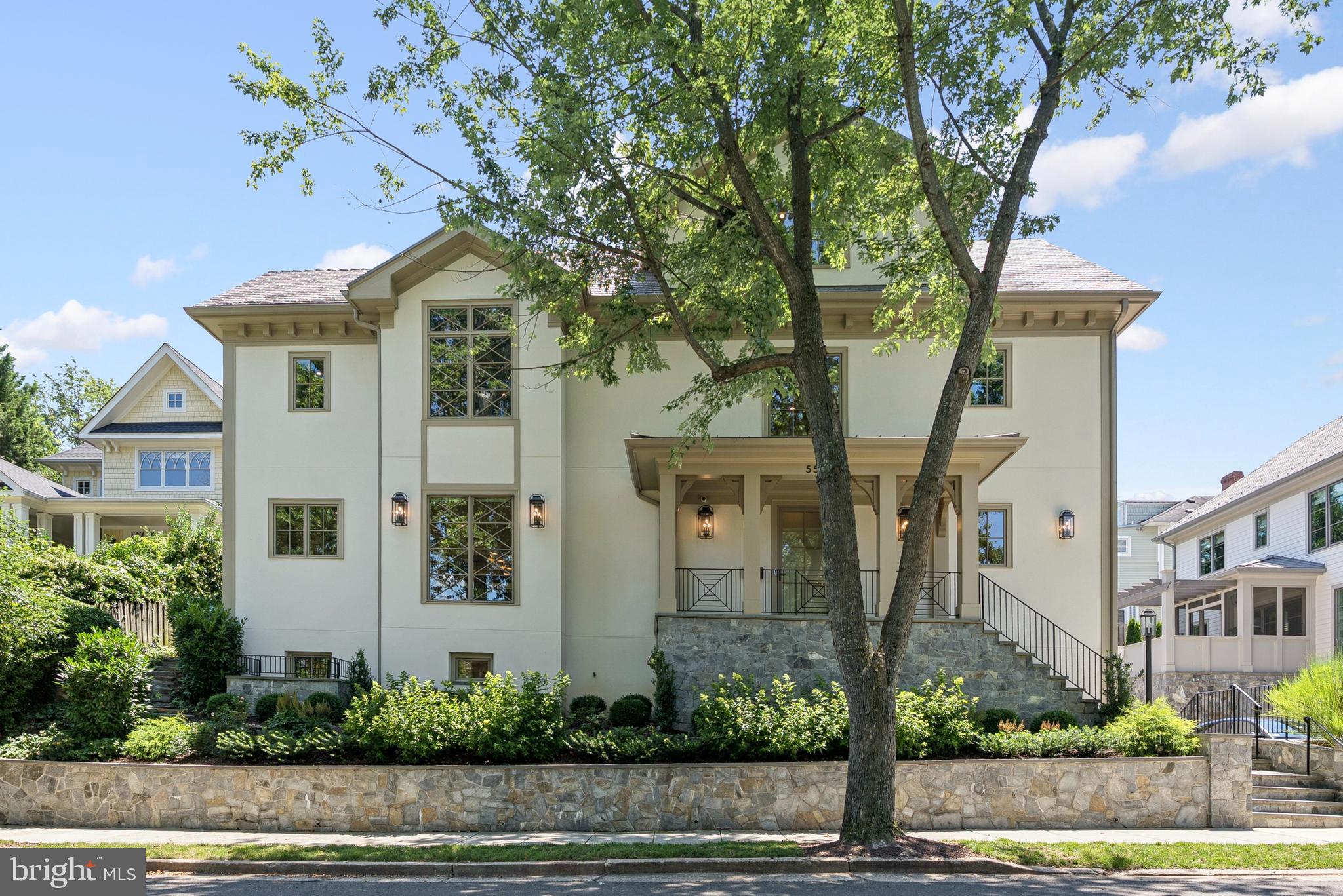 5537 HAWTHORNE PLACE NW