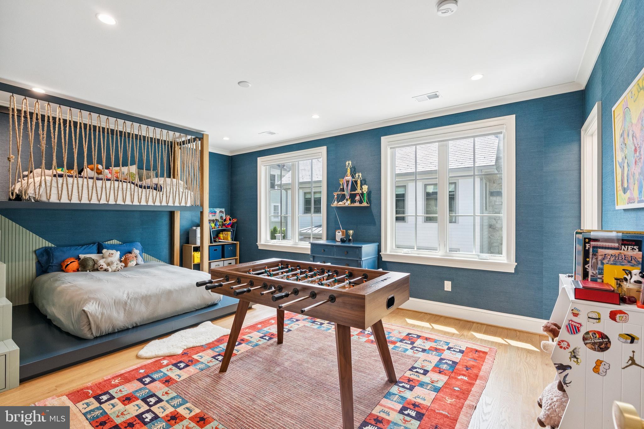 5537 HAWTHORNE PLACE NW