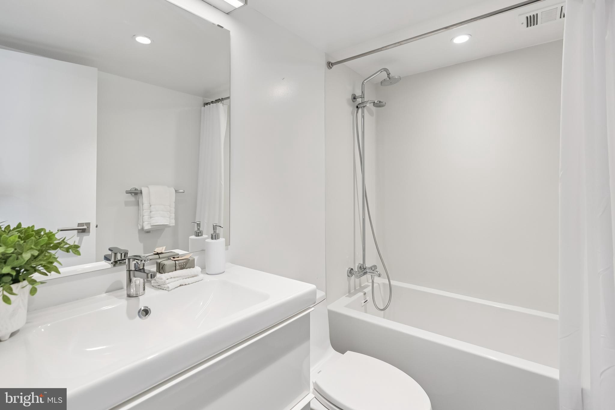 2510 VIRGINIA AVENUE NW 404-N