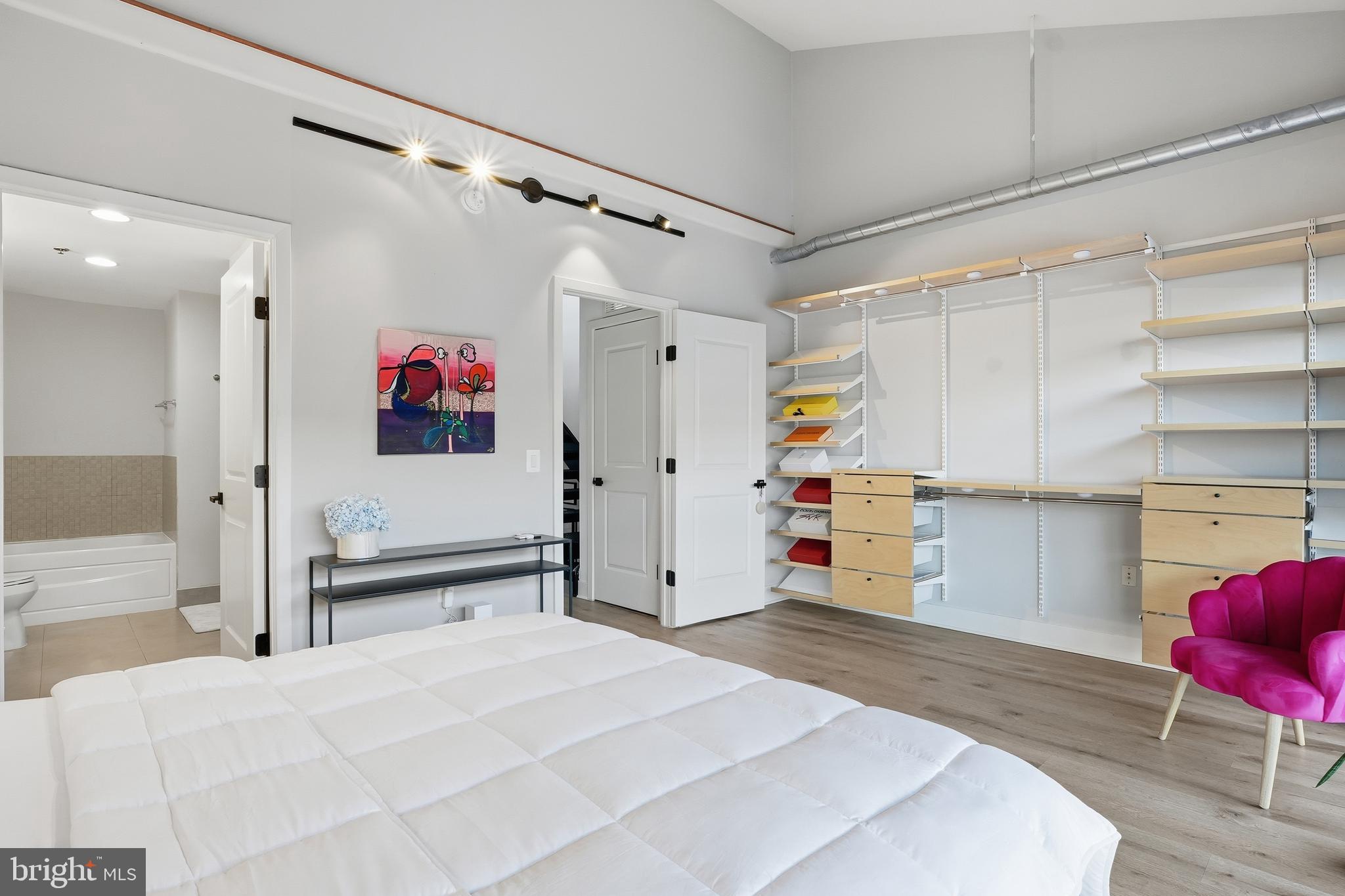 2125 14TH STREET NW 304W