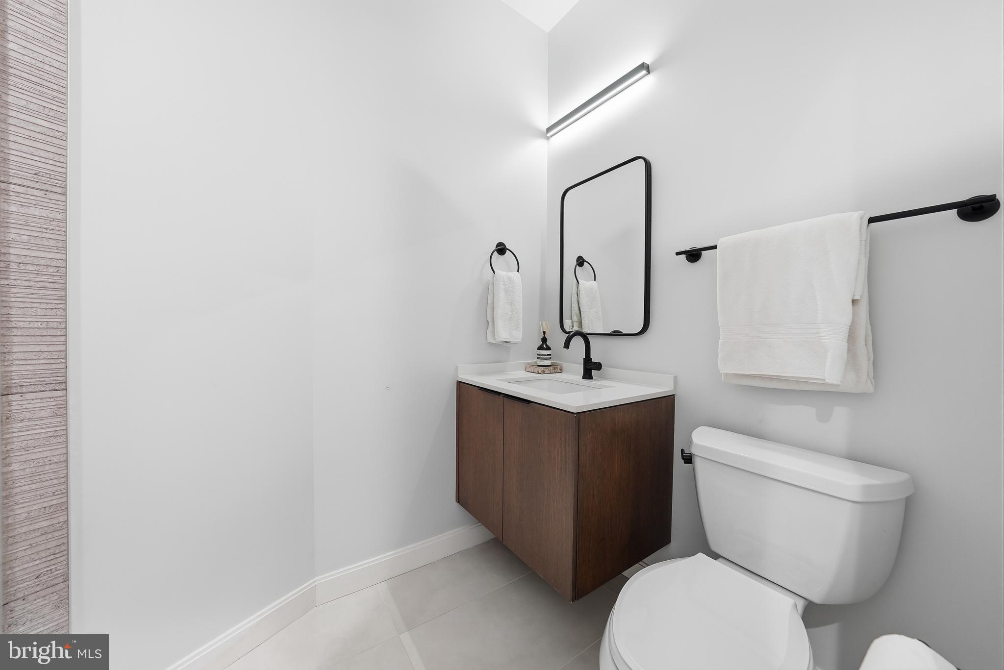 2525 PENNSYLVANIA AVENUE NW 301