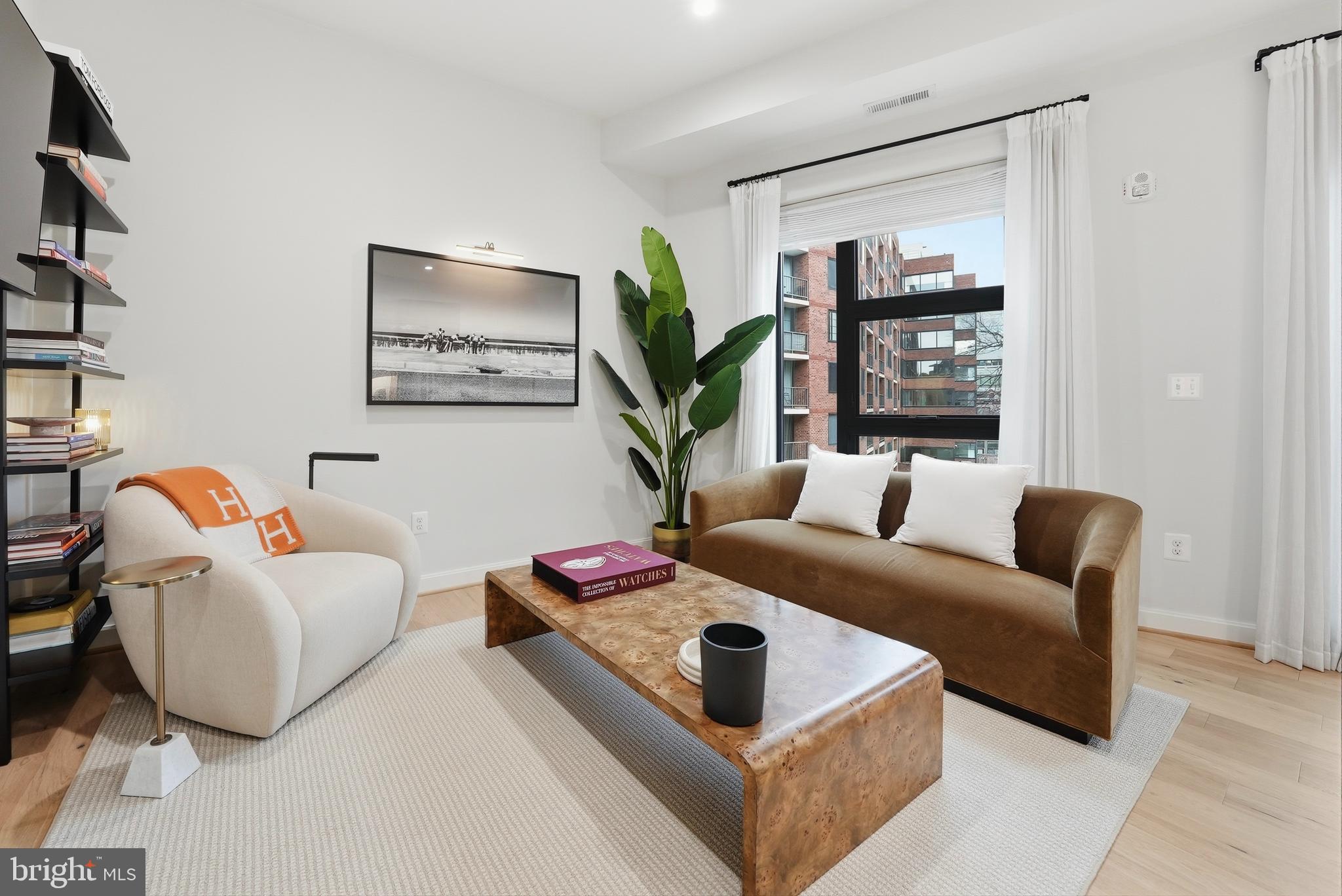 2525 PENNSYLVANIA AVENUE NW 301