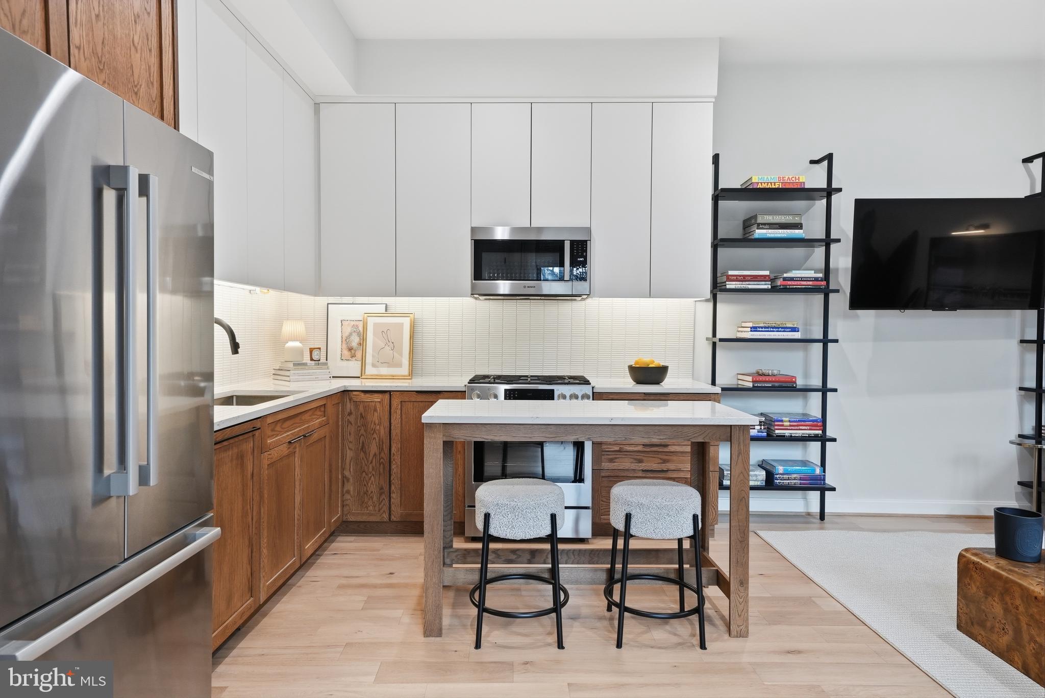 2525 PENNSYLVANIA AVENUE NW 301