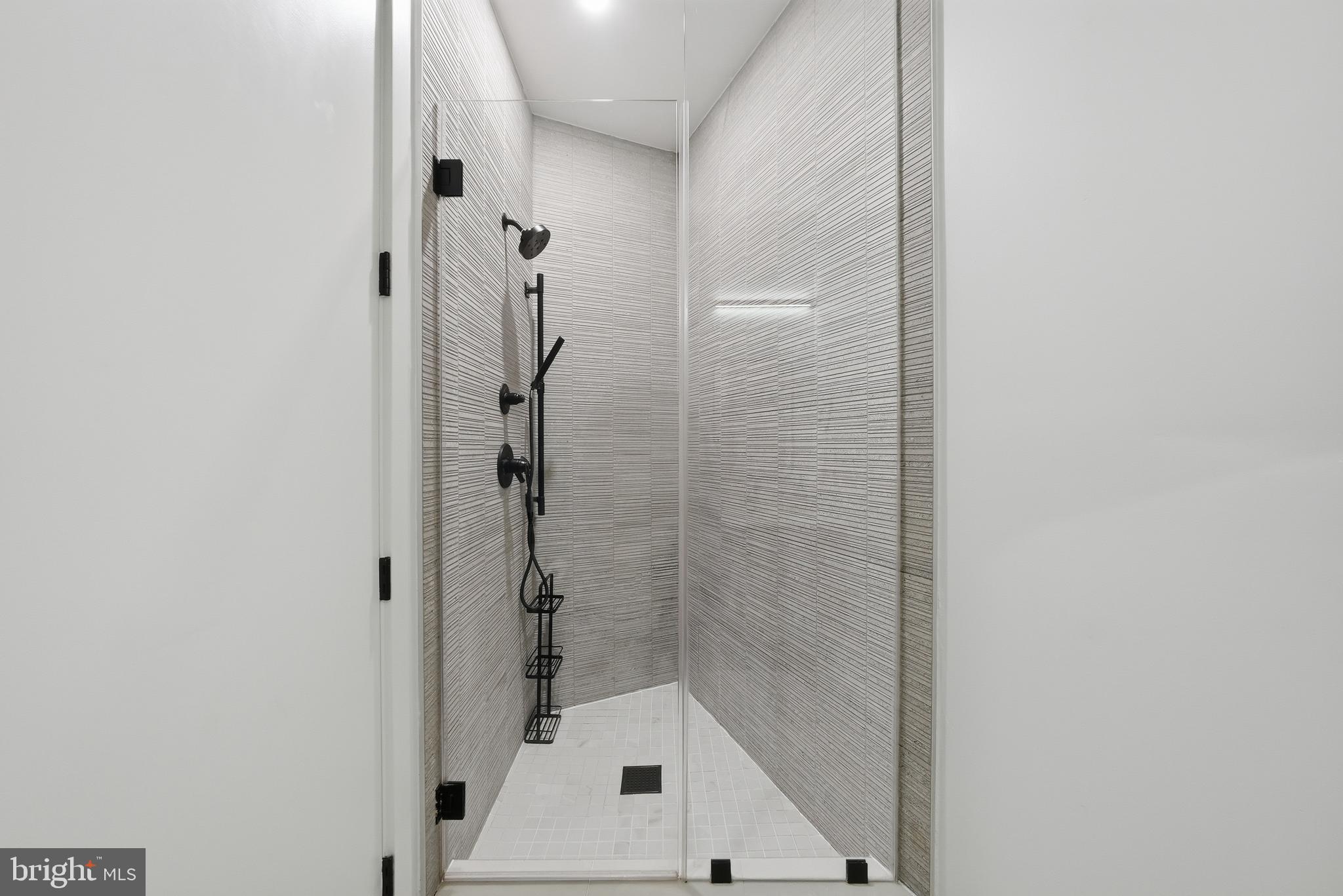 2525 PENNSYLVANIA AVENUE NW 301