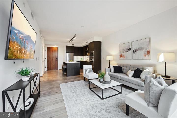 1300 4TH STREET SE 208