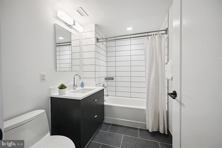 1300 4TH STREET SE 208