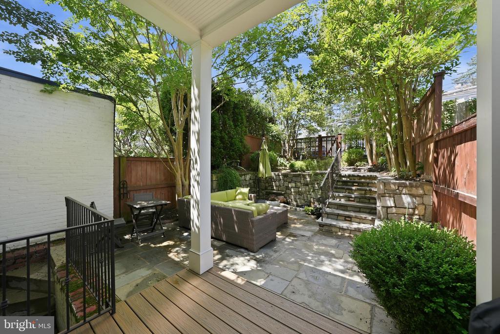 2806 27TH STREET NW