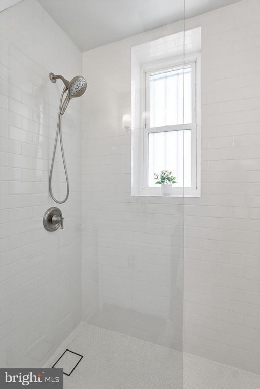 1737 WILLARD STREET NW Unit: 7
