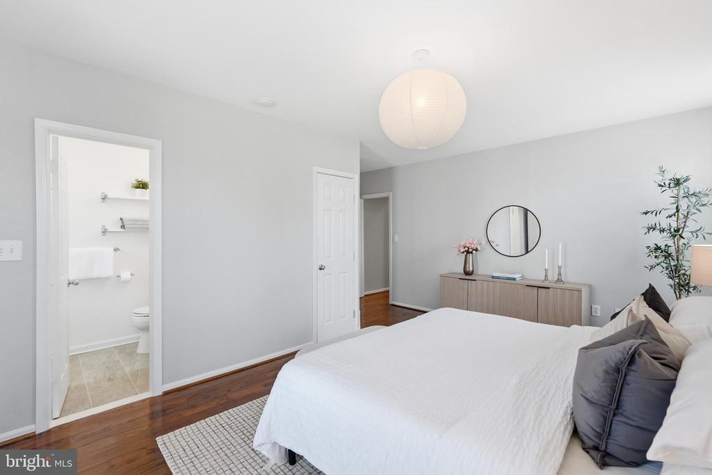 1737 WILLARD STREET NW Unit: 7