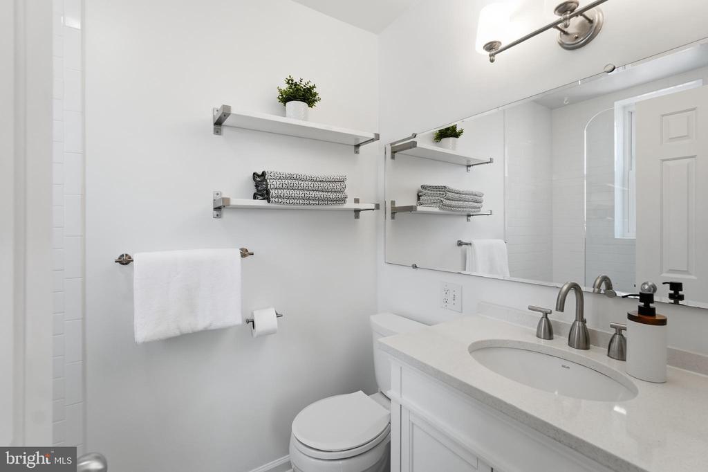 1737 WILLARD STREET NW Unit: 7