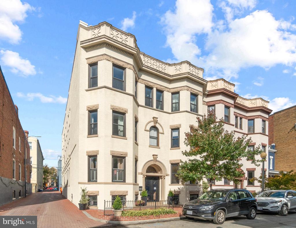 1737 WILLARD STREET NW Unit: 7
