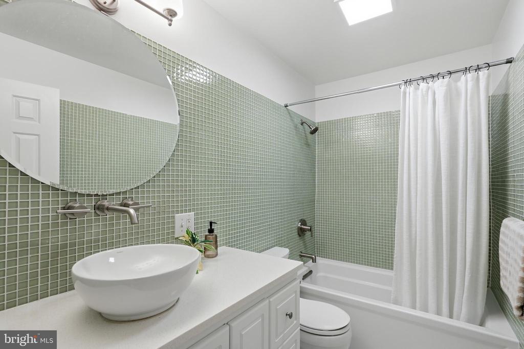 1737 WILLARD STREET NW Unit: 7