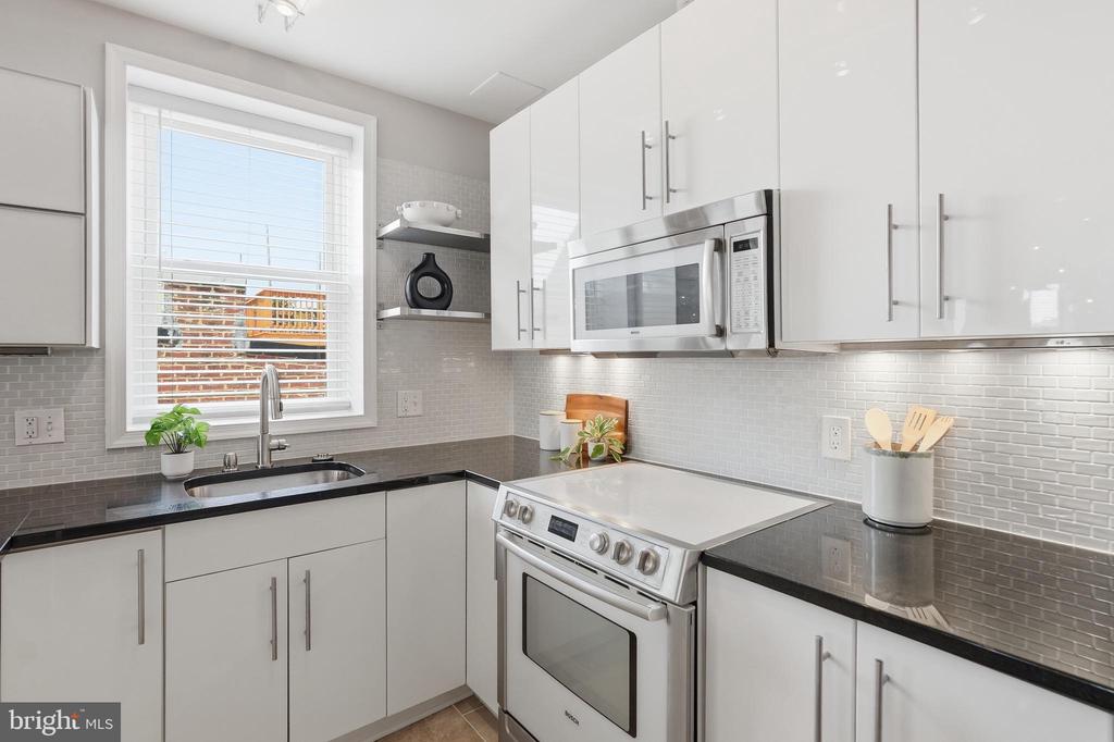 1737 WILLARD STREET NW Unit: 7
