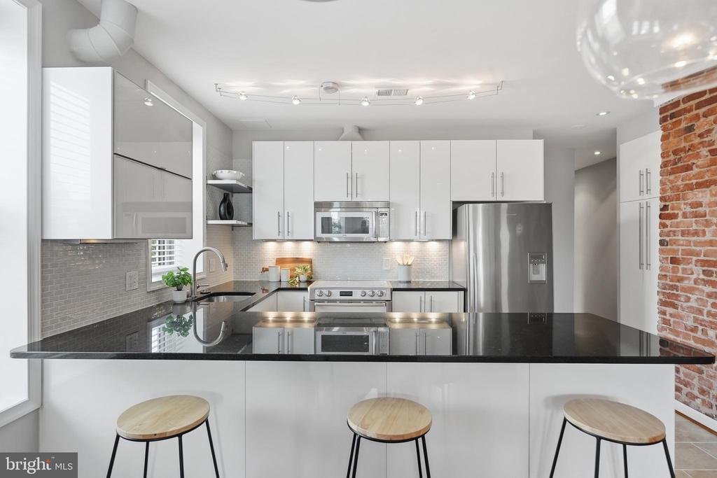 1737 WILLARD STREET NW Unit: 7