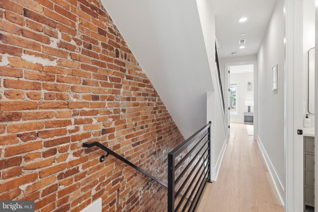 623 COLUMBIA ROAD NW