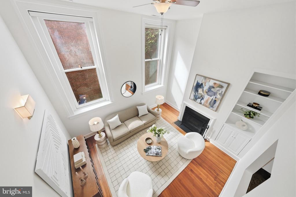301 G STREET NE Unit: 11