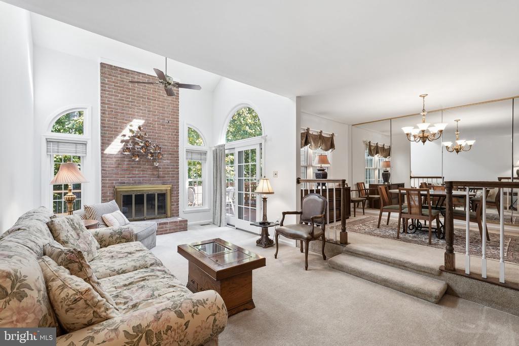 12237 TILDENWOOD
