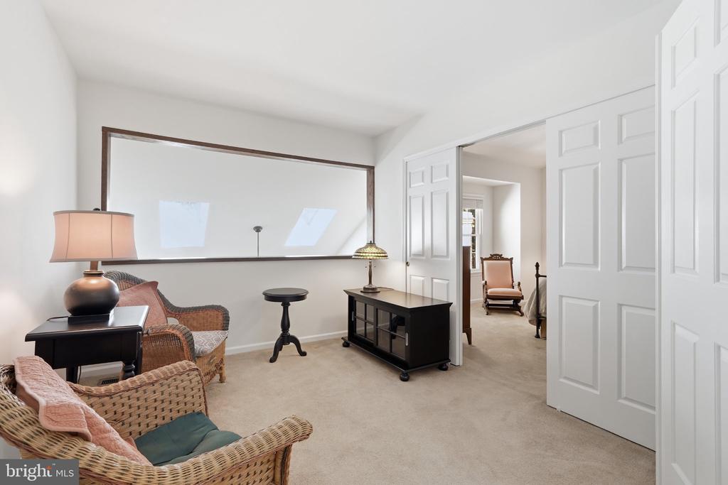 12237 TILDENWOOD