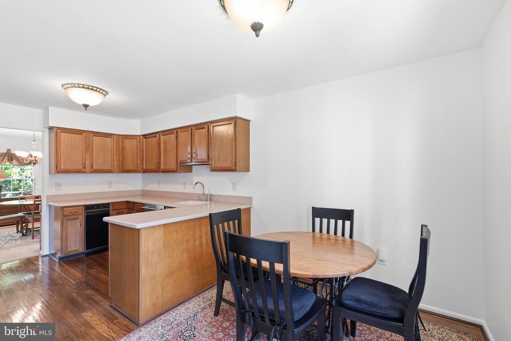 12237 TILDENWOOD