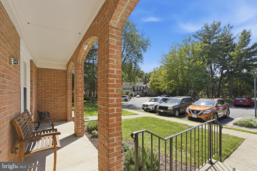 12237 TILDENWOOD