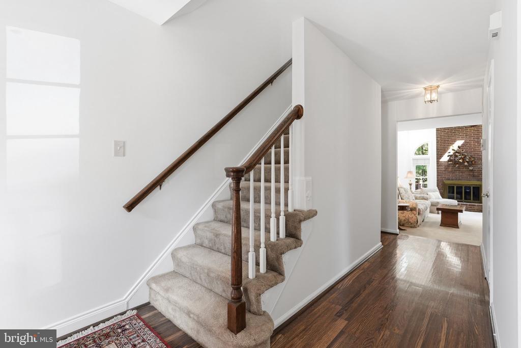 12237 TILDENWOOD