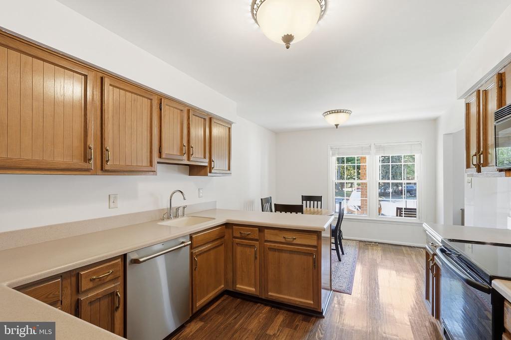 12237 TILDENWOOD