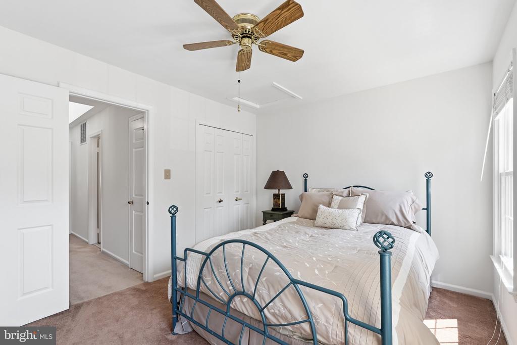 12237 TILDENWOOD