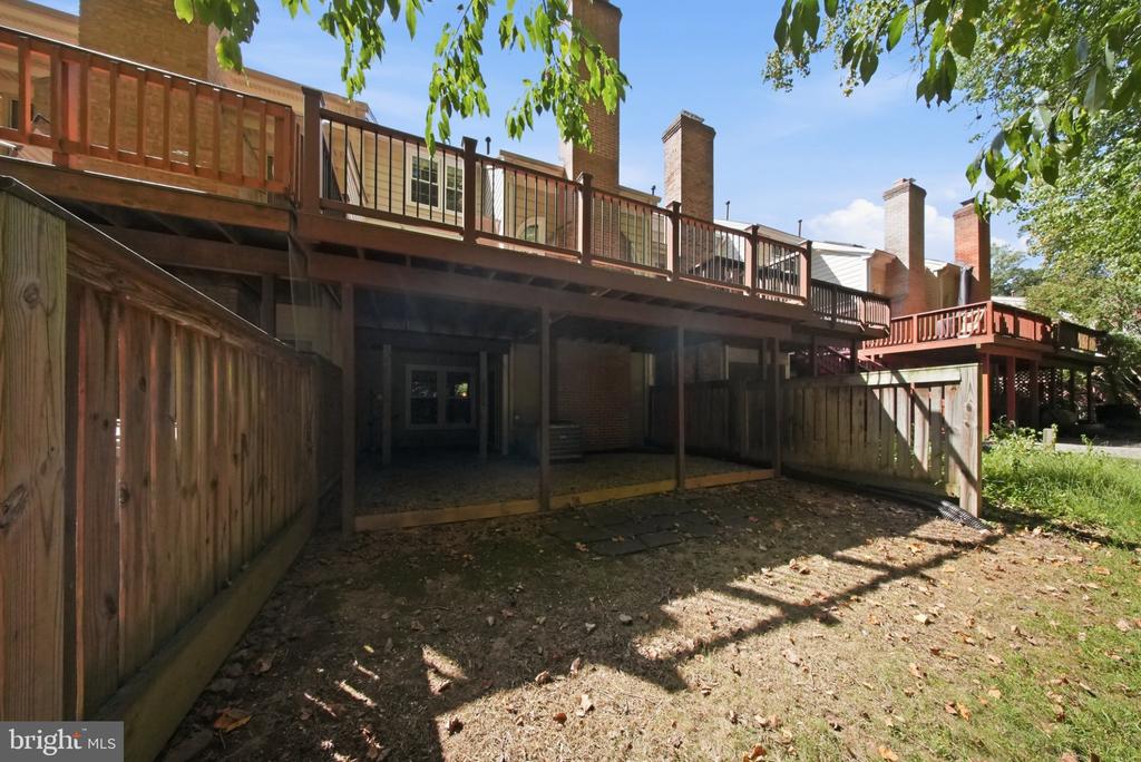 12237 TILDENWOOD