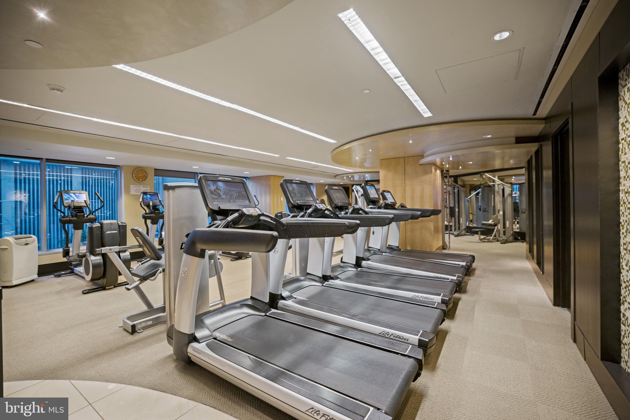 1111 19TH STREET N 2401