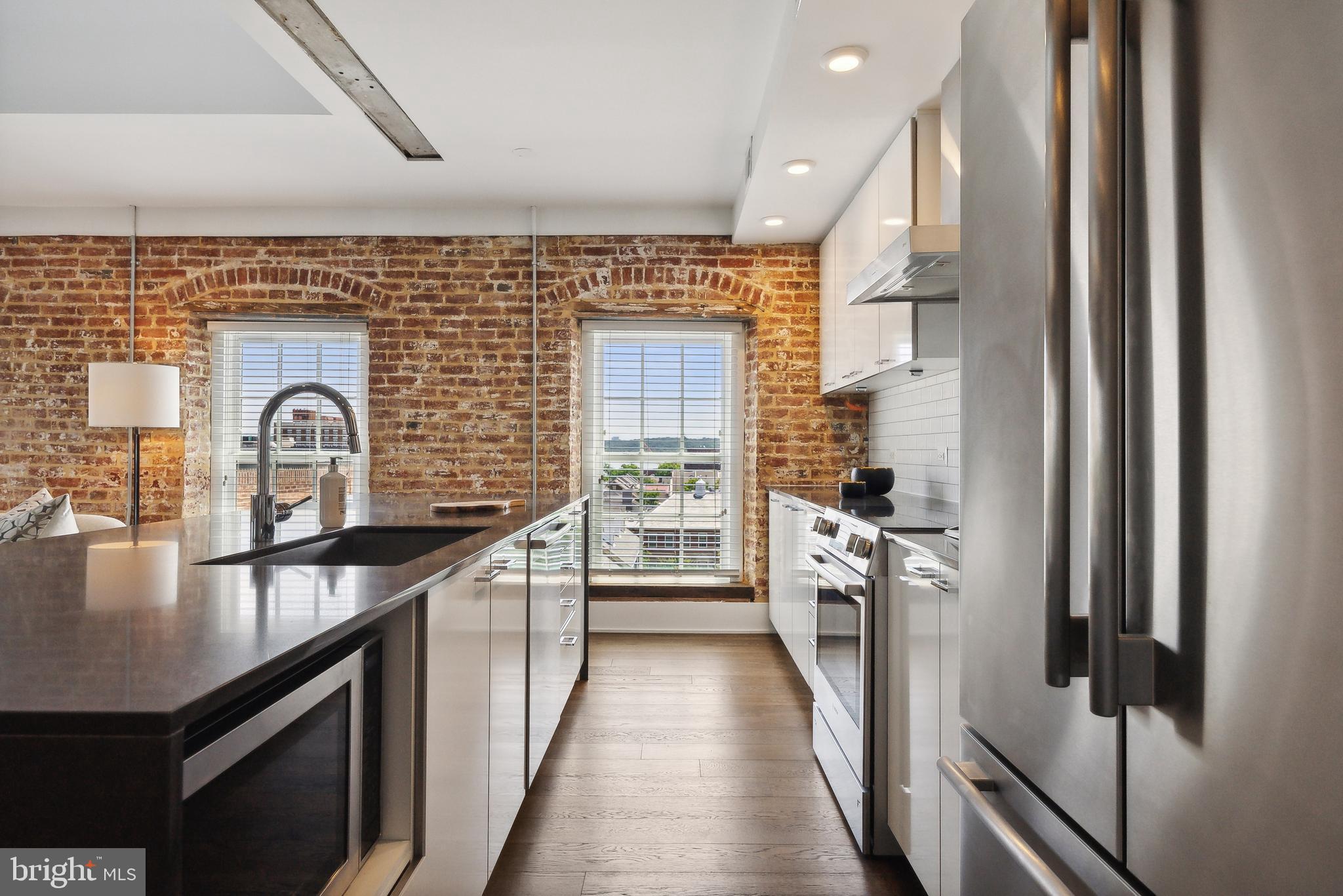 515 N WASHINGTON STREET 401