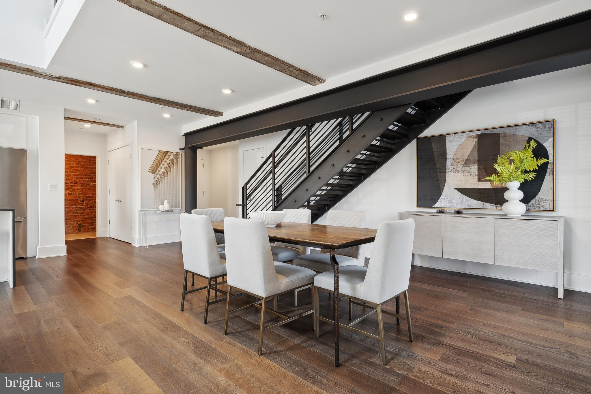 515 N WASHINGTON STREET 401