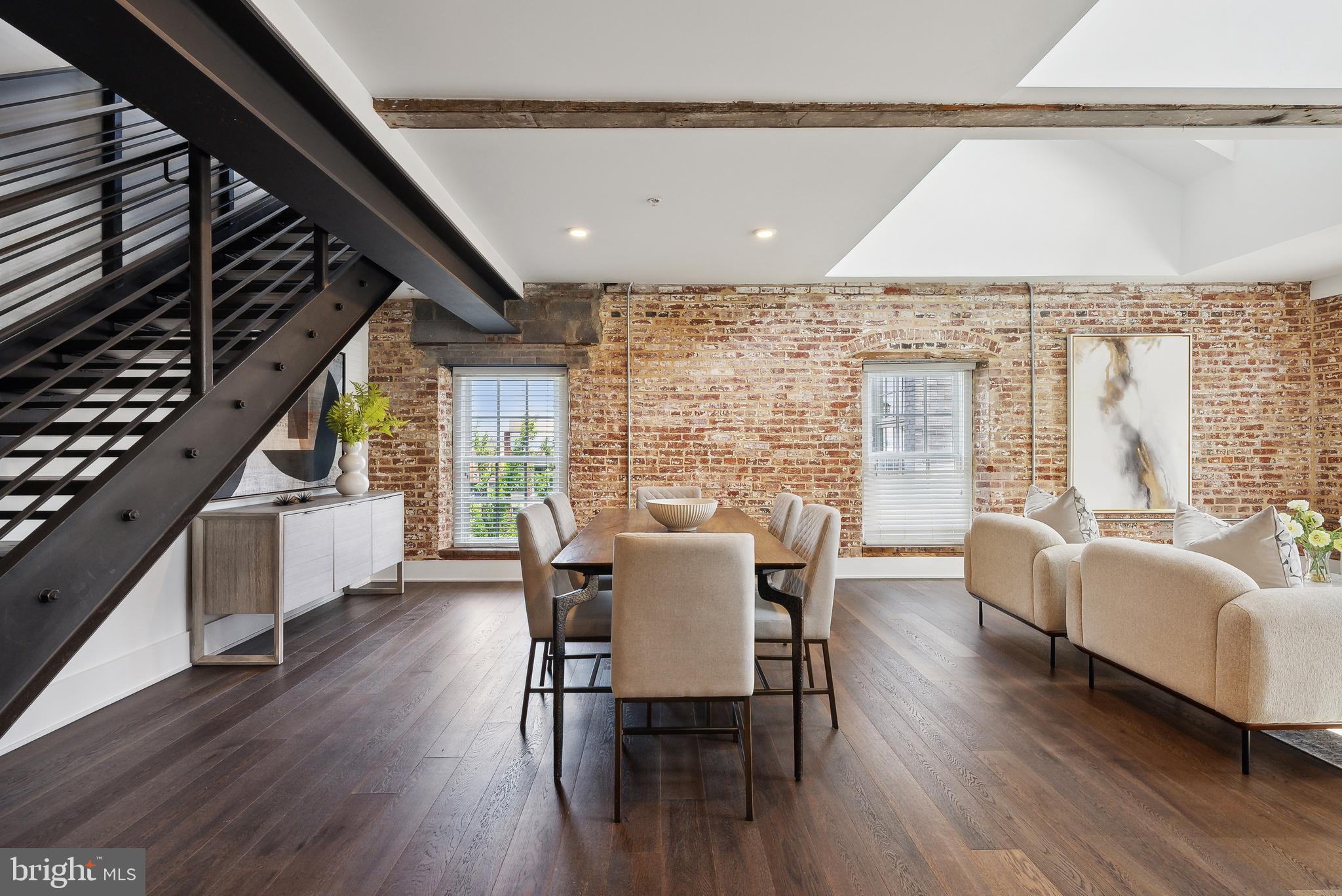 515 N WASHINGTON STREET 401