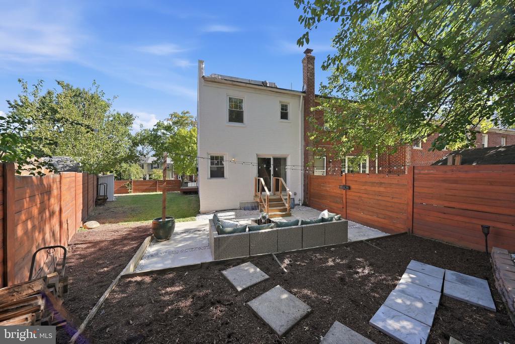 230 ASPEN STREET