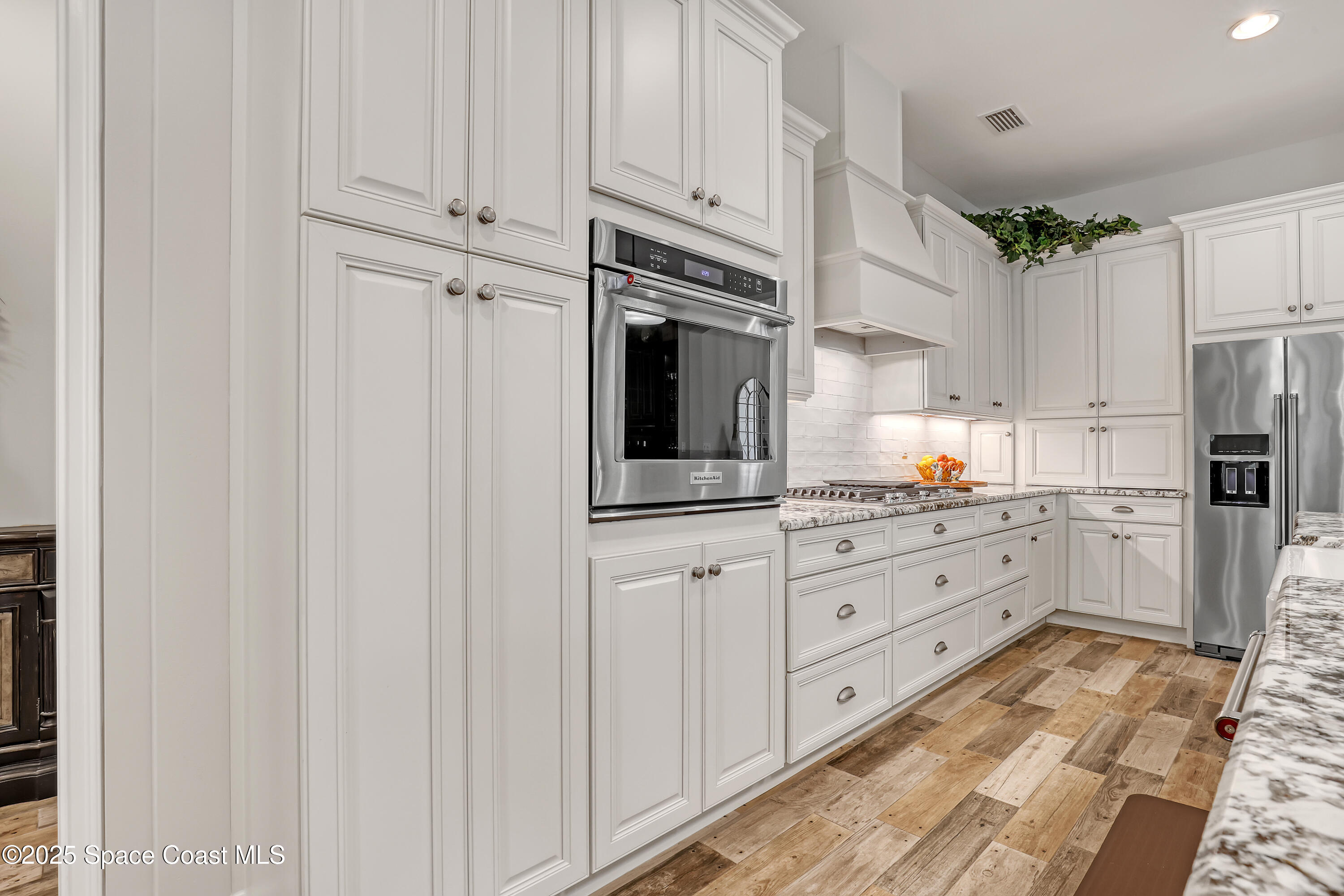 841 Aquarina Boulevard