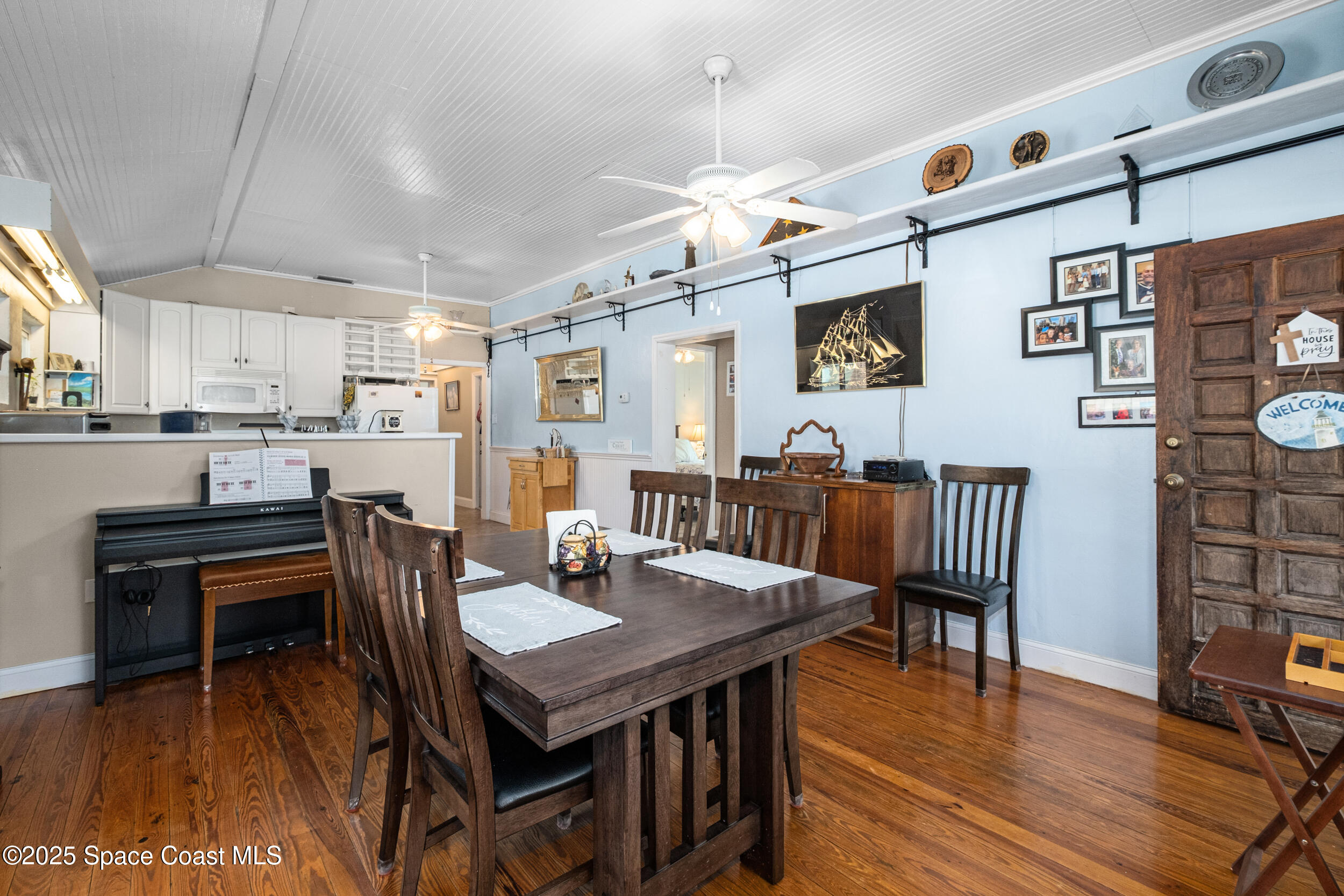 415 Canaveral Groves Boulevard