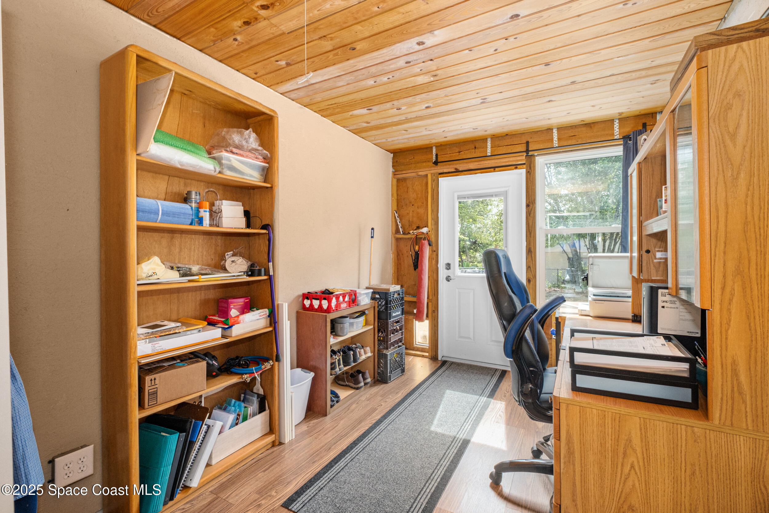 415 Canaveral Groves Boulevard