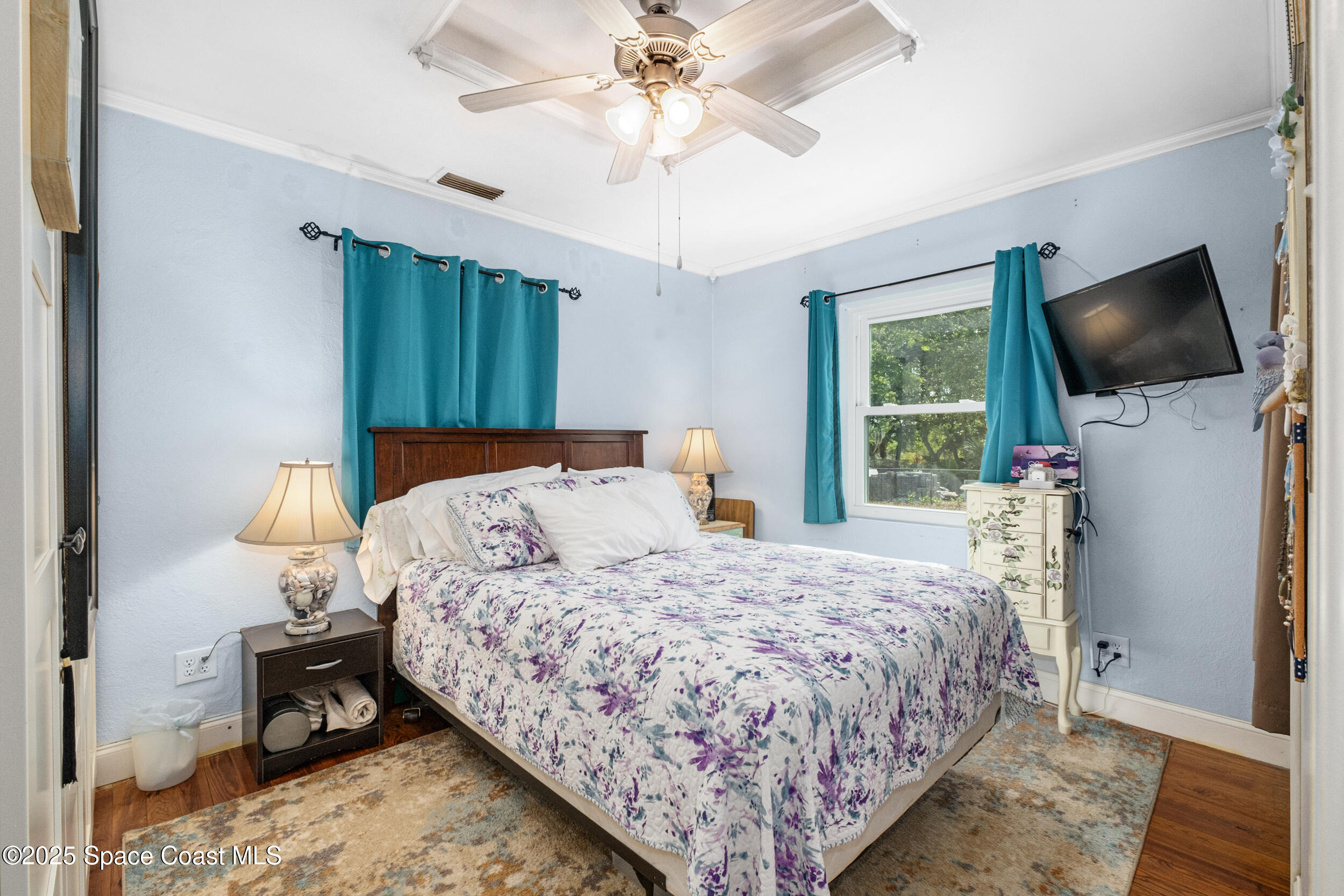 415 Canaveral Groves Boulevard