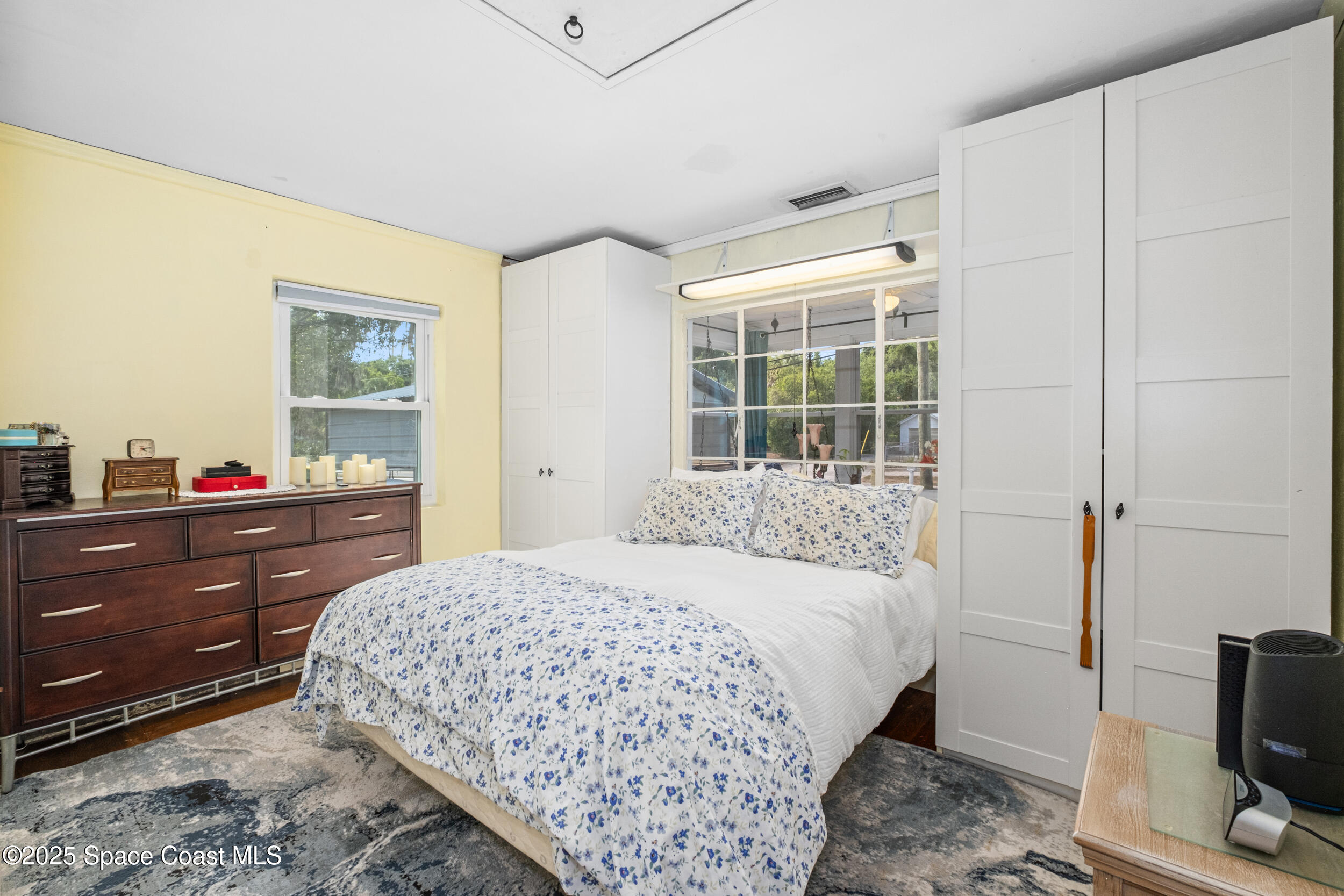 415 Canaveral Groves Boulevard