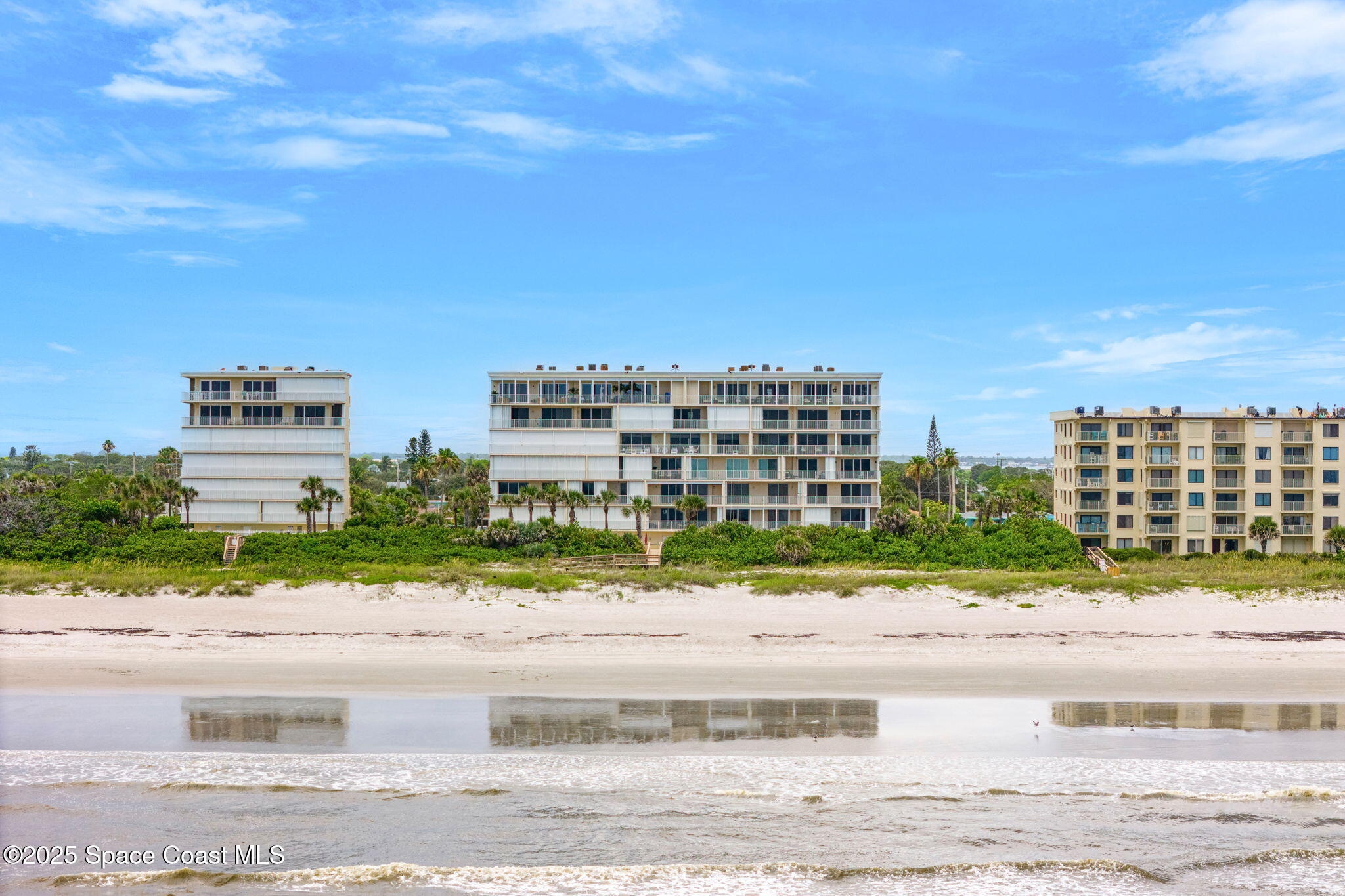 225 N Atlantic Avenue, 603