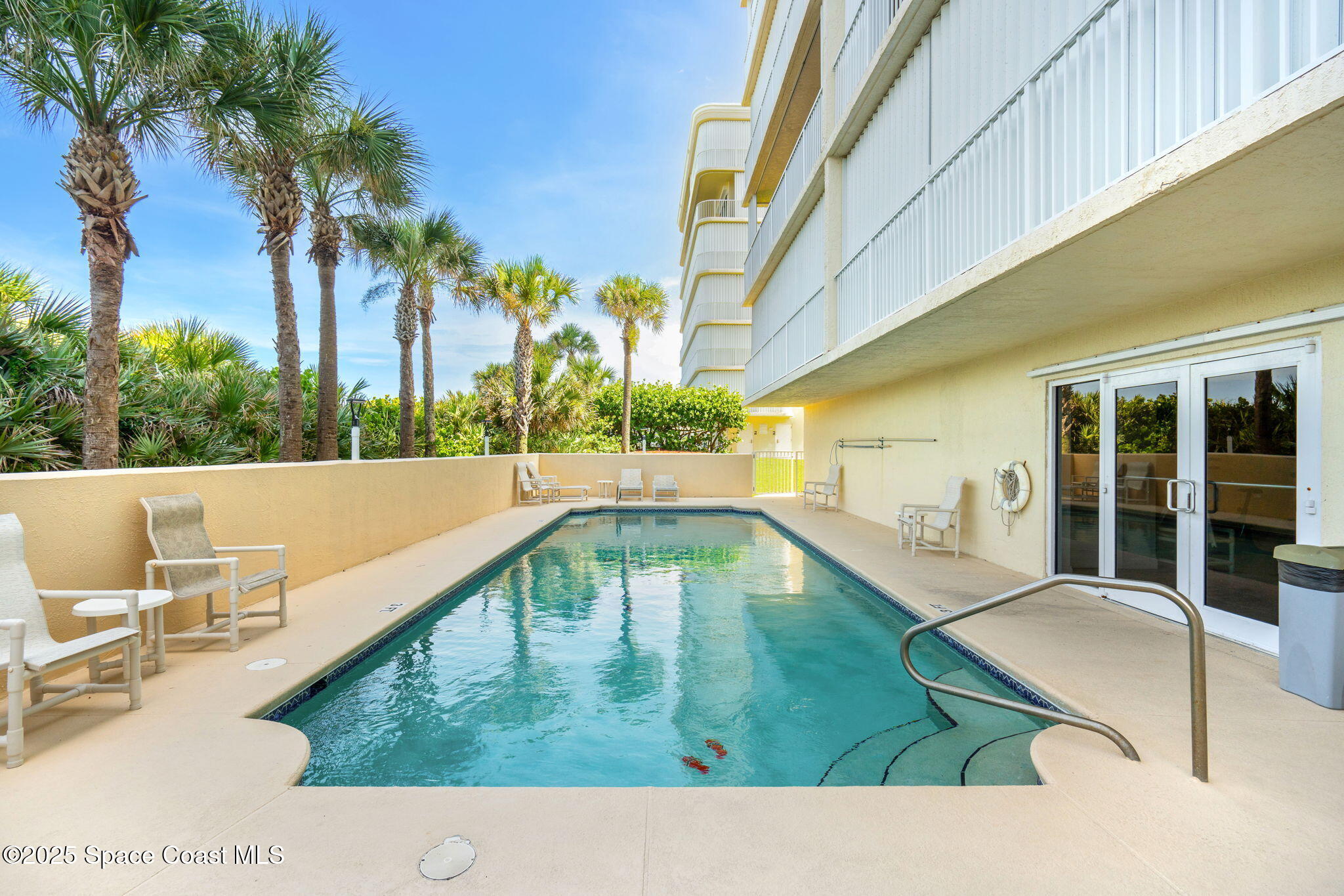 225 N Atlantic Avenue, 603