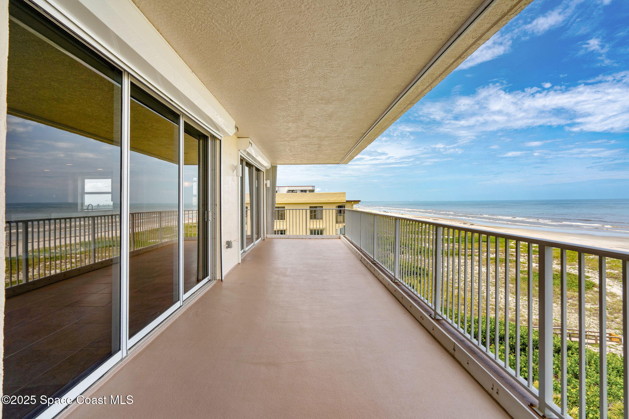 225 N Atlantic Avenue, 603