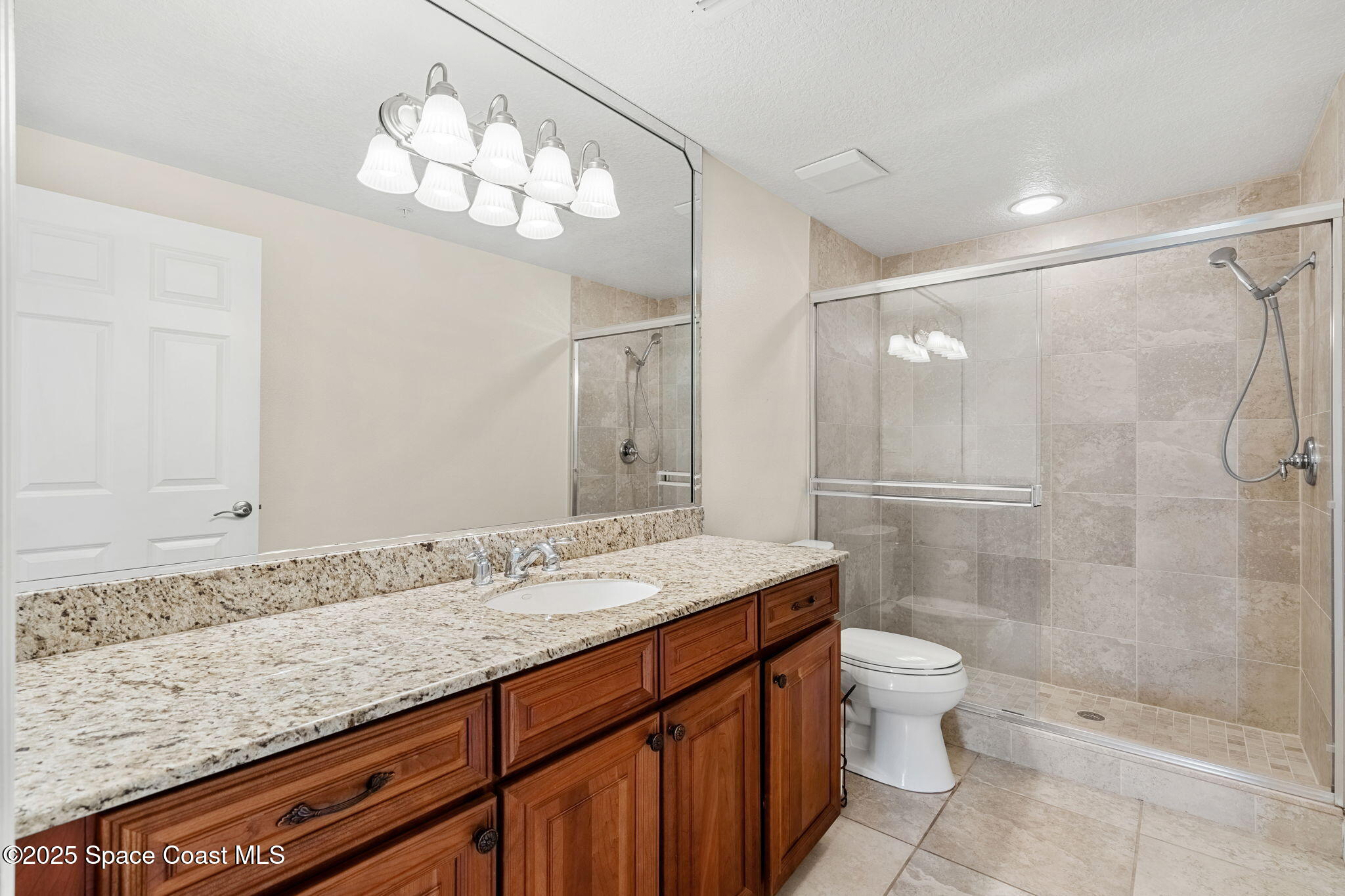 225 N Atlantic Avenue, 603