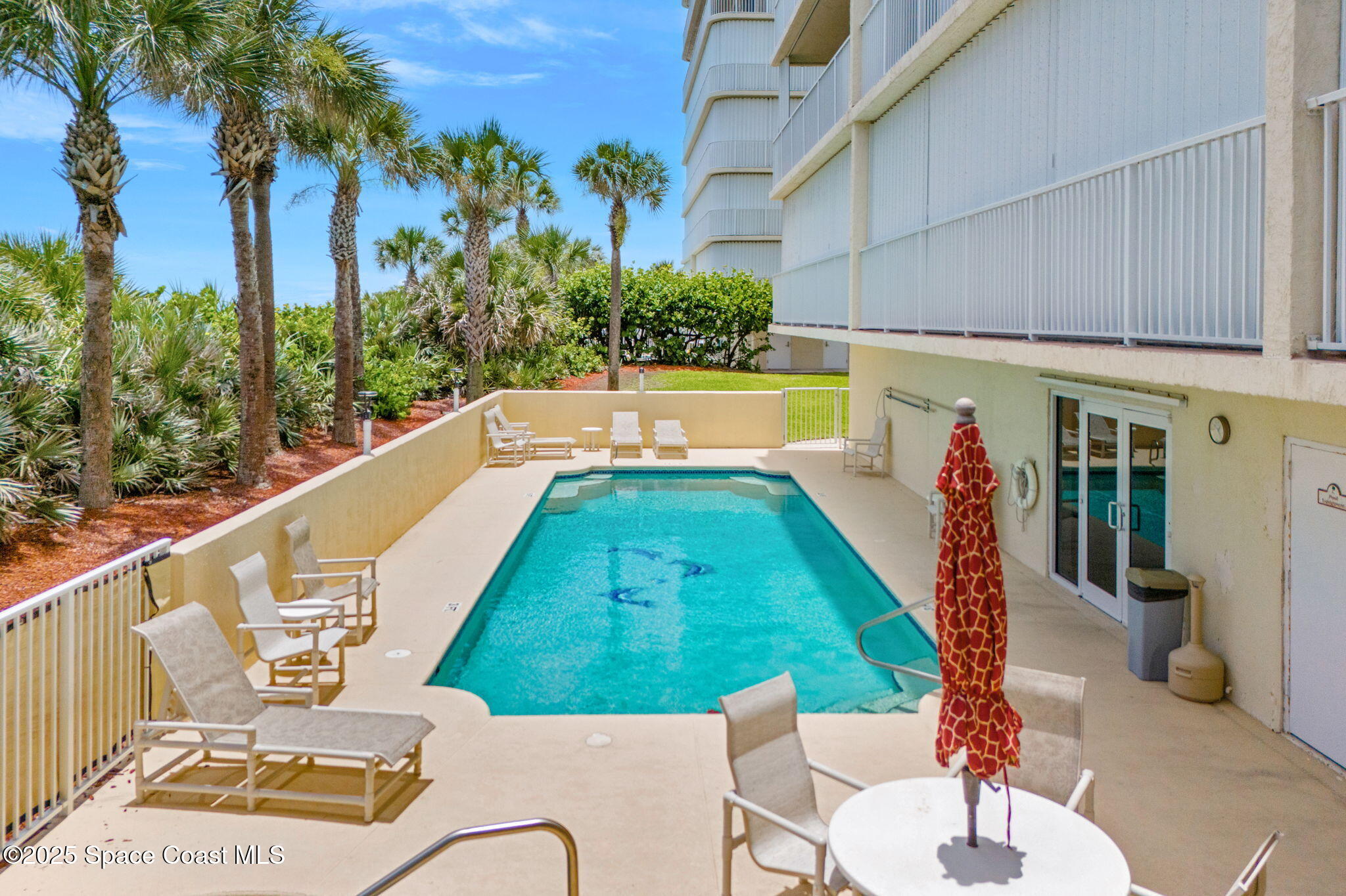 225 N Atlantic Avenue, 603