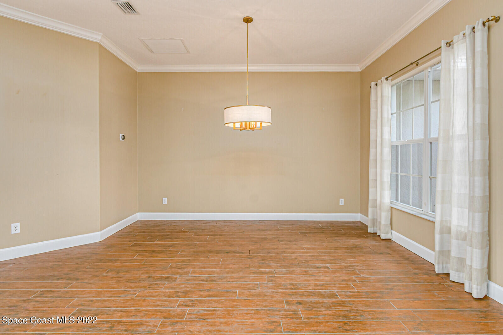 2585 Summerwind Court