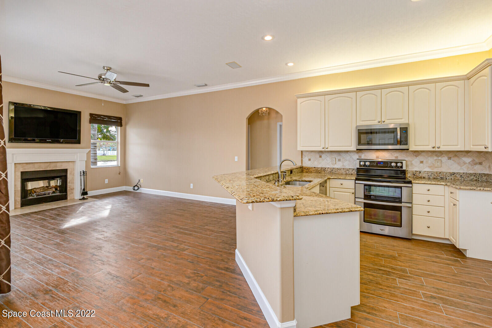 2585 Summerwind Court