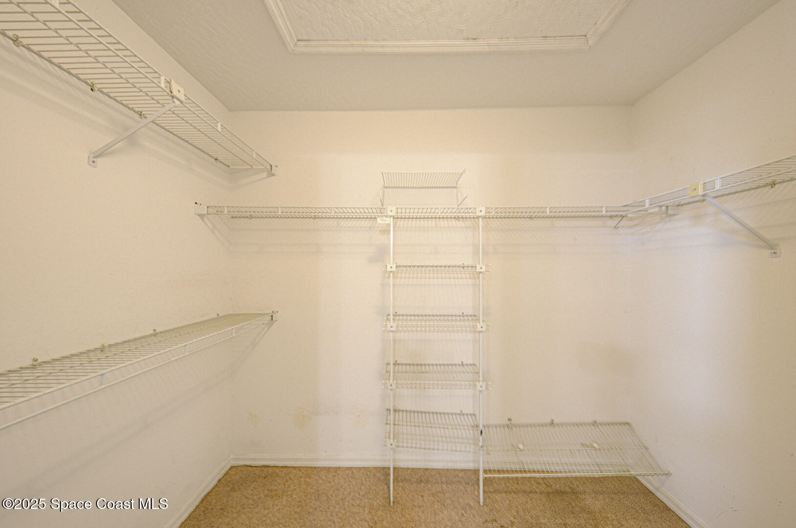 635 Dawson Drive, Melbourne