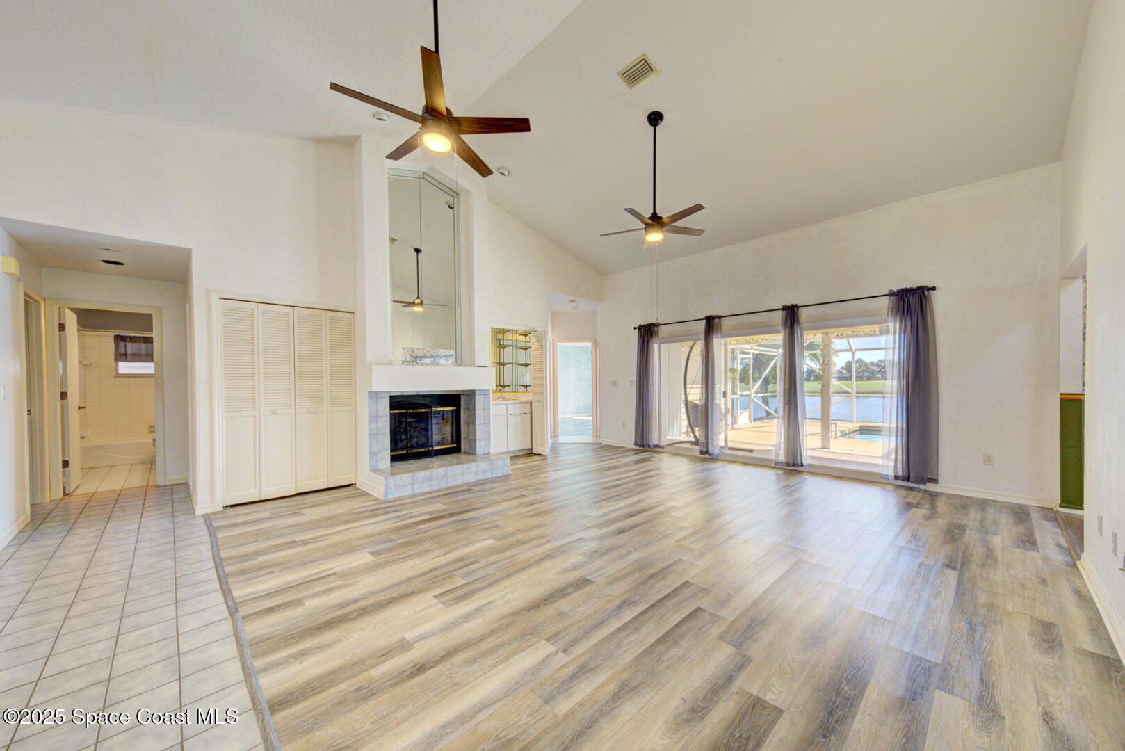 635 Dawson Drive, Melbourne