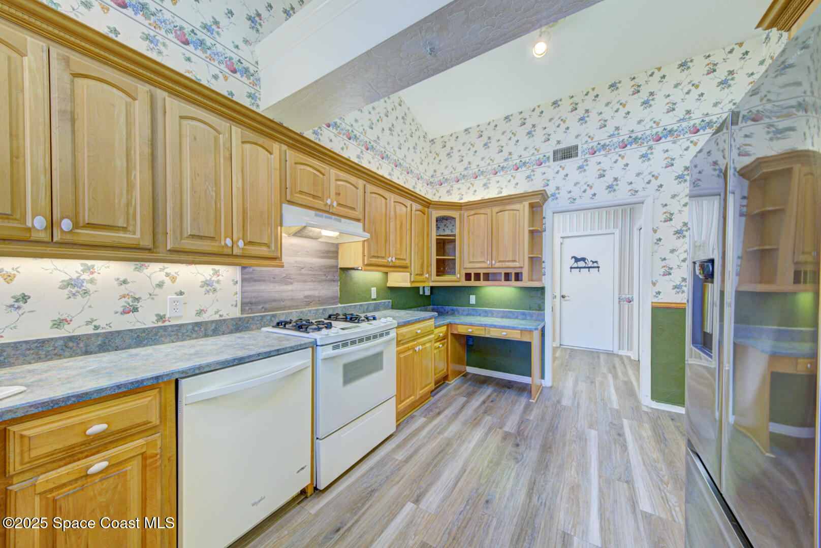 635 Dawson Drive, Melbourne