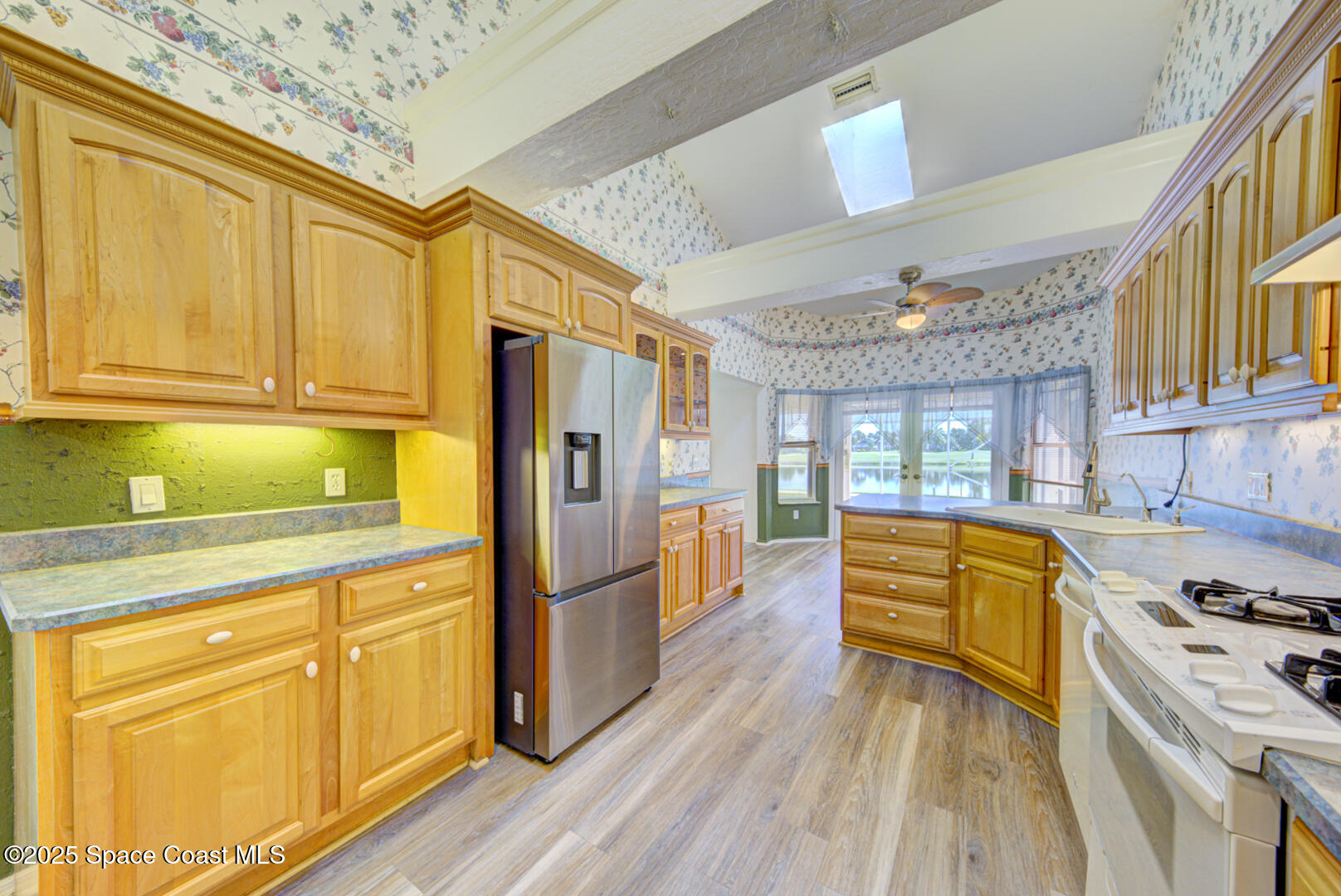 635 Dawson Drive, Melbourne