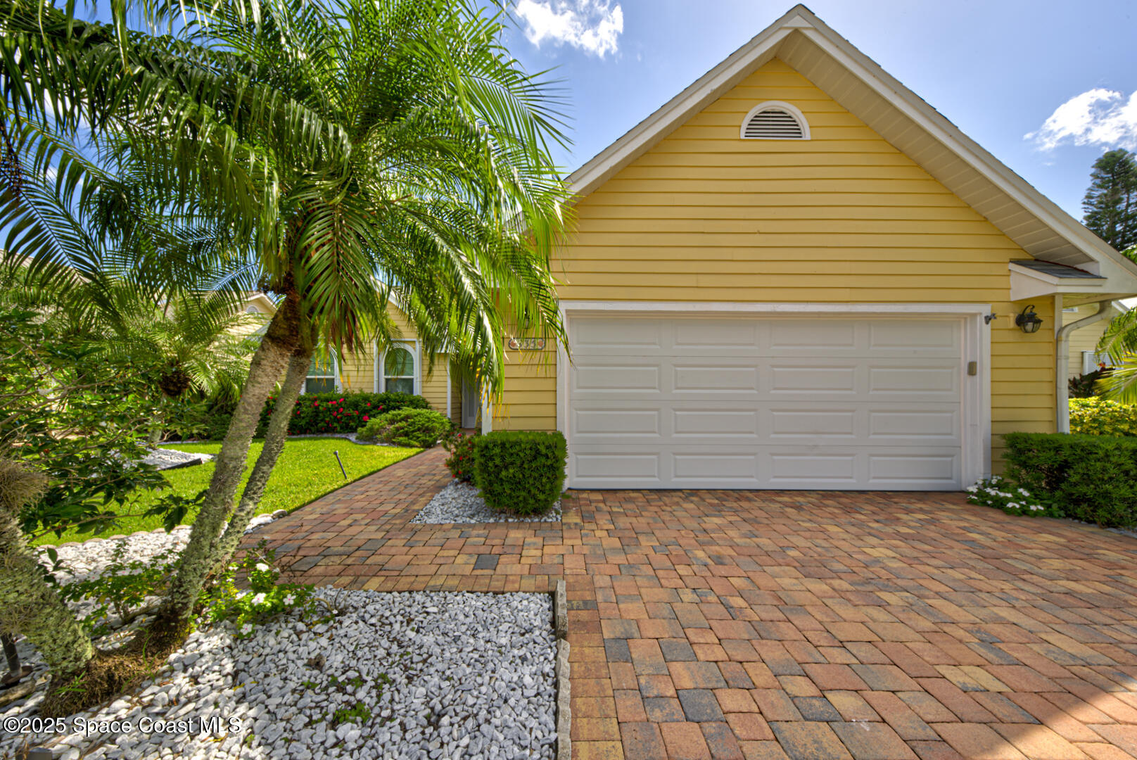 635 Dawson Drive, Melbourne